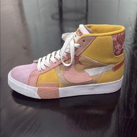 Nike SB Zoom Blazer Mid Premium Floral Paisley Sanded Gold (Like new) - Picture 3 of 7